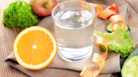 رابطه نوشیدن آب و کاهش وزن