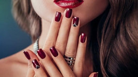 برترین مدل های طراحی ناخن و لاک ویژه سال ۲۰۲۱