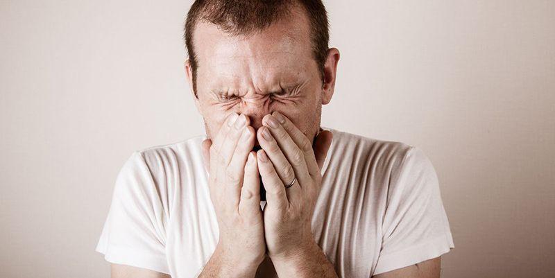 عطسه (724press.com)