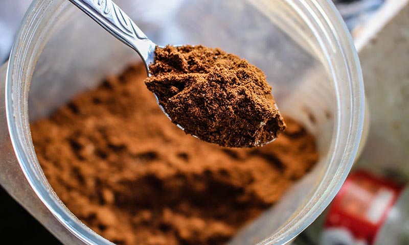 یک قاشق پودر قهوه-724press.com