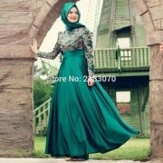 model-green-dress-31