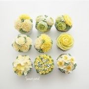spring-colourful-buttercream-flower-cakes-23-58d8b5c8438b2700