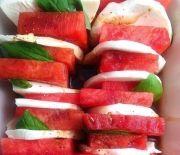 gallery-1433733690-gallery-1433360569-delish-caprese-watermelon