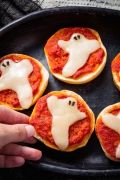 1474660786-delish-pizza-bagels