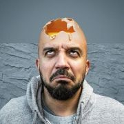 This-artist-combines-photographs-to-create-surreal-scenes-from-everyday-life-5dba3d297c184880