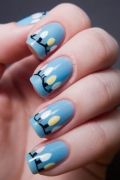1479154159-christmas-lights-glow-in-the-dark-nails
