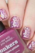 1479154190-glitter-nail-art