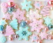 Pastel-Christmas-cookies