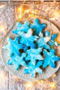 christmas-cookie-decorating-marble-snowflakes-1576101449