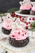 christmas-cookie-decorating-peppermint-chocolate-1576101922