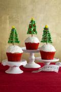 1479155850-gallery-1478560813-christmas-desserts-tree-cupcakes-1216-1603827908
