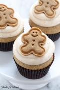 gingerbread-cupcakes-1545482041