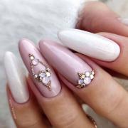 elegant-nude-rhinestones-long-nails