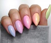 rainbow-pastel-nail-trend