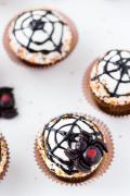 spiderweb-cupcakes-1626885738-724press