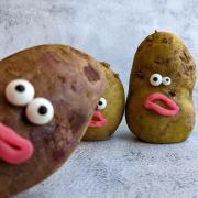Humorous-Food-Art17