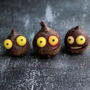 Humorous-Food-Art23