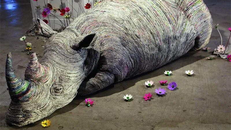 هنرمند ژاپنی و ساخت مجسمه های حیوانات با استفاده از کاغذ روزنامه